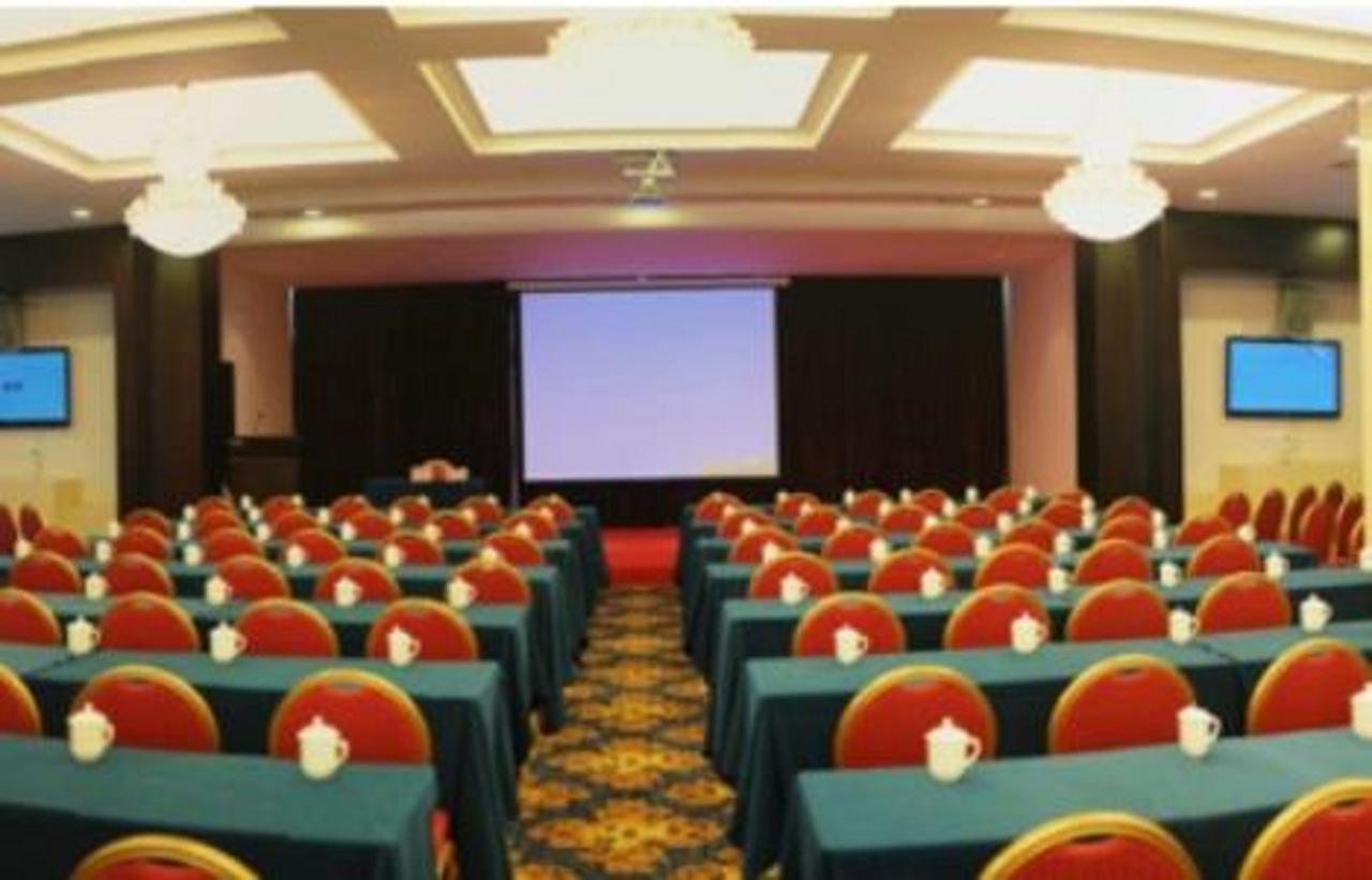Golden Dragonball Hotel Guilin Exterior foto